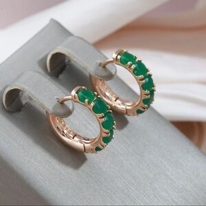 𝅺❗️restocked❗️new Emerald Green Huggie Hoop Earrings